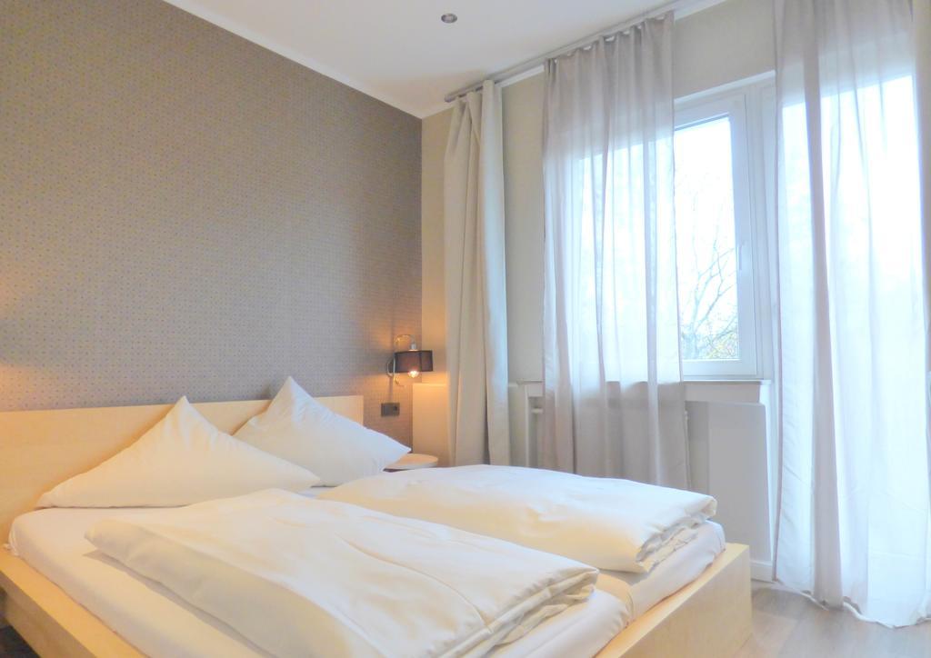 Hotel Akazienhof Дуйсбург Экстерьер фото