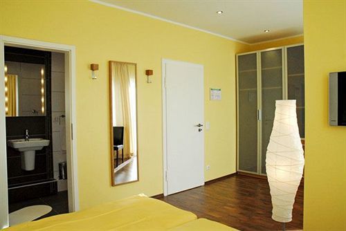 Hotel Akazienhof Дуйсбург Экстерьер фото
